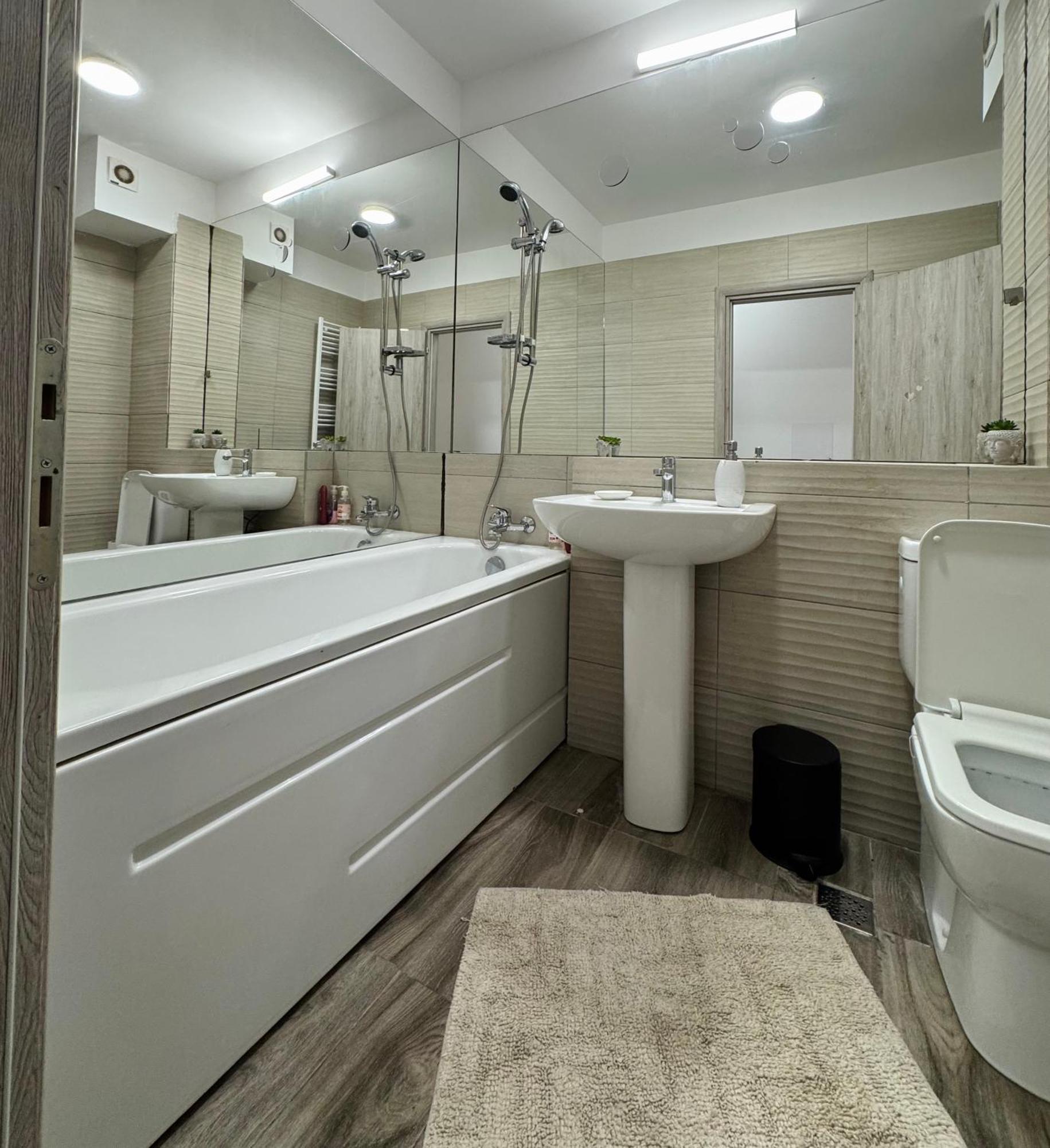 Apartment Solar D3, Private Parking, One Bedroom Bucarest Exterior foto